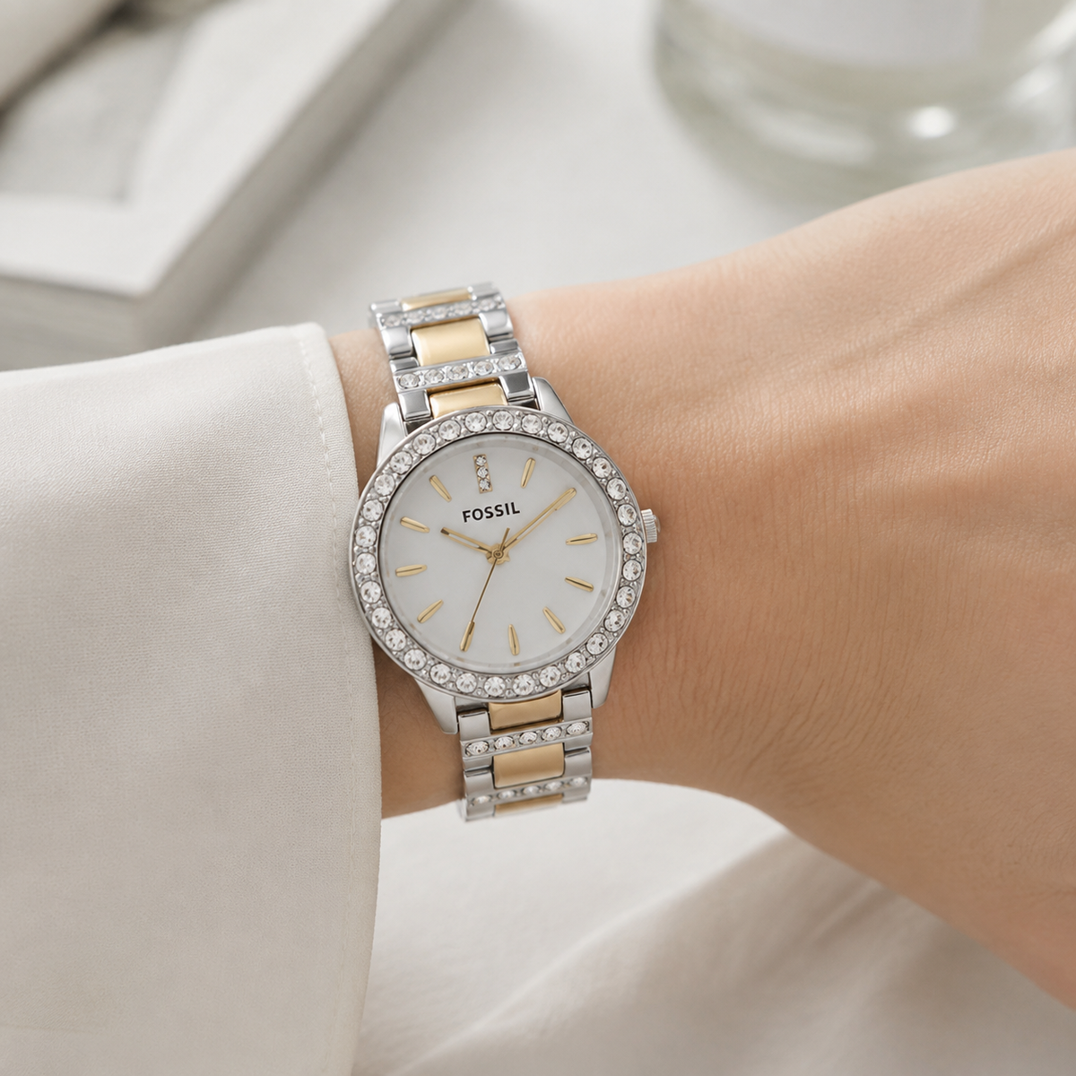 Fossil ES2409 34mm Women's Watch wrist view