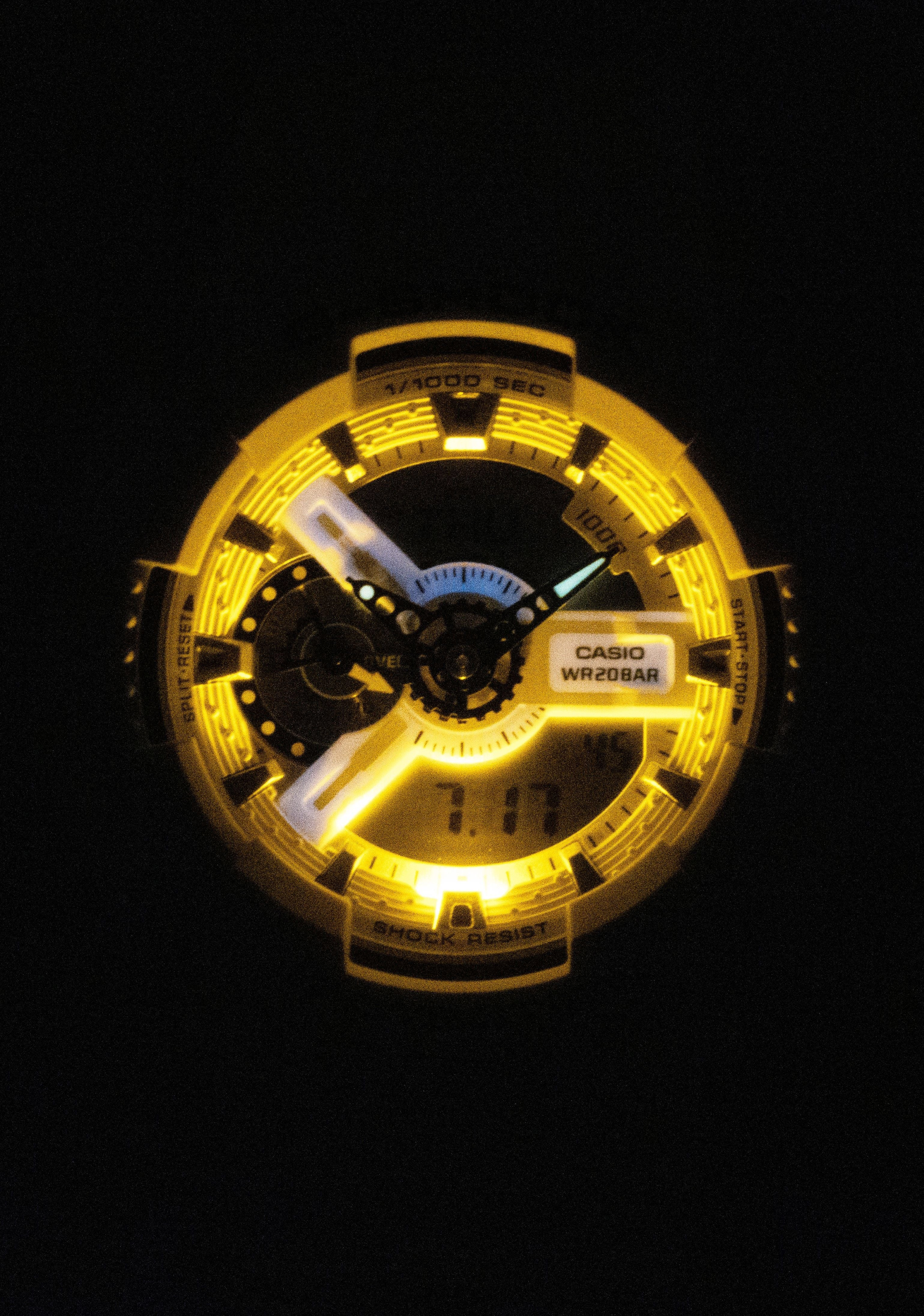 Casio G-Shock Analog Digital Resin Strap White Dial Quartz GA-110HDS-7A 200M Men's Watch