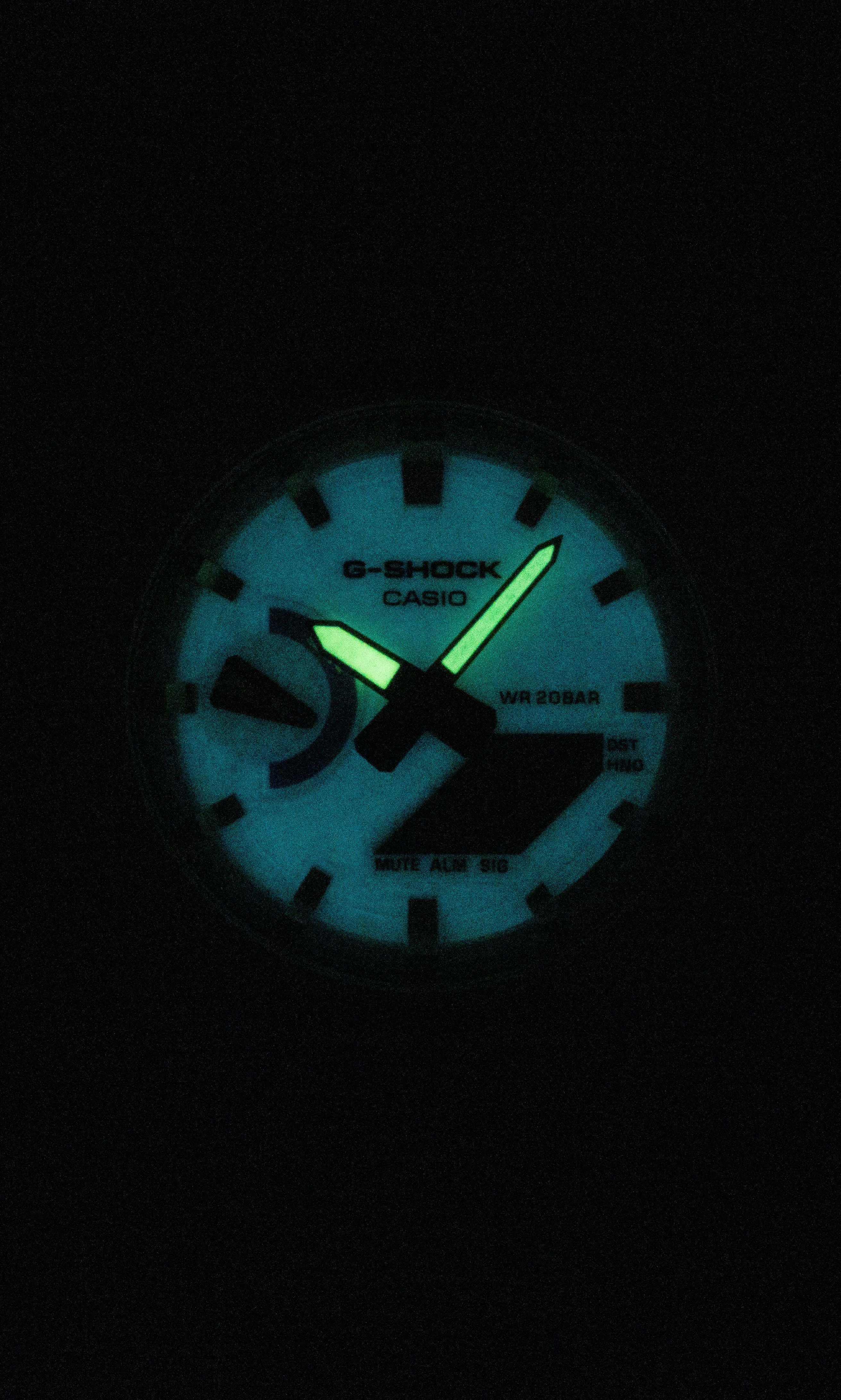 Casio G-Shock Analog Digital Resin Strap White Dial Quartz GA-2100HDS-7A 200M Men's Watch