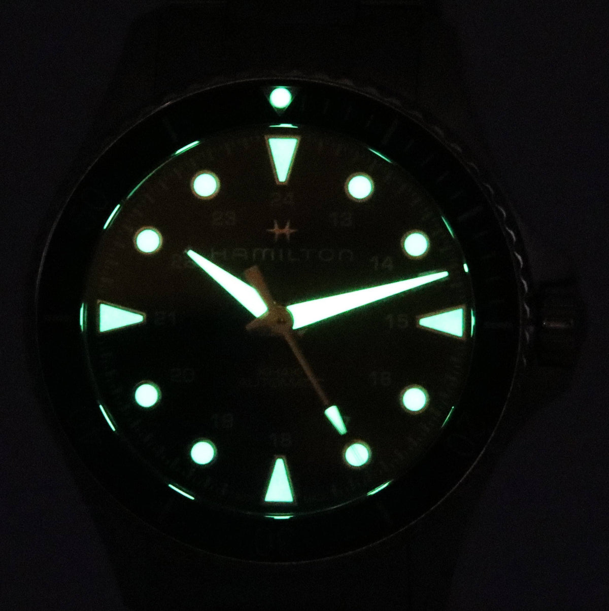 Hamilton Khaki Navy Scuba zwarte wijzerplaat automatisch duiker H82515130 300M herenhorloge