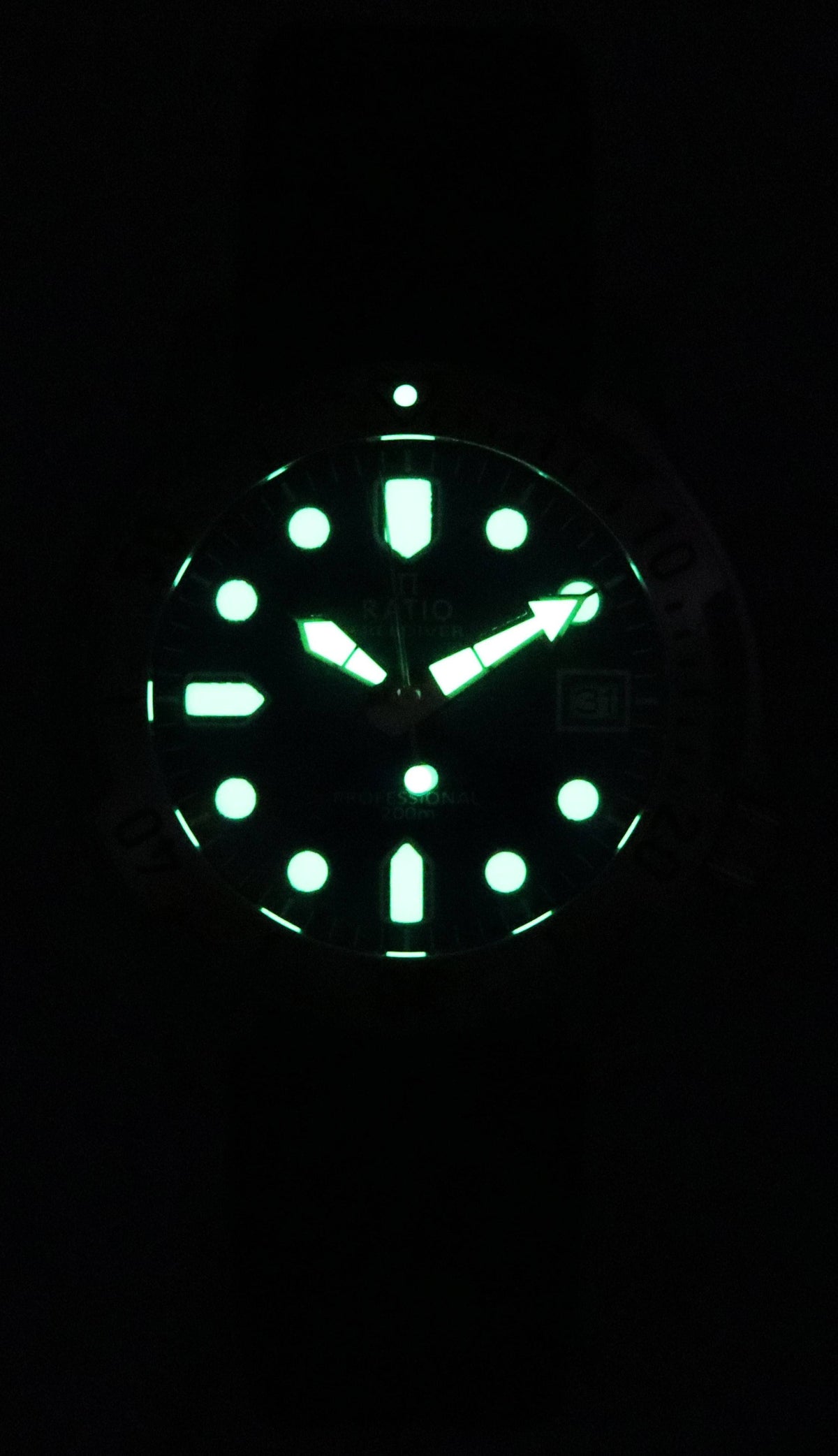 Ratio FreeDiver professioneel saffierblauw sunray wijzerplaat quartz RTF023 200M herenhorloge