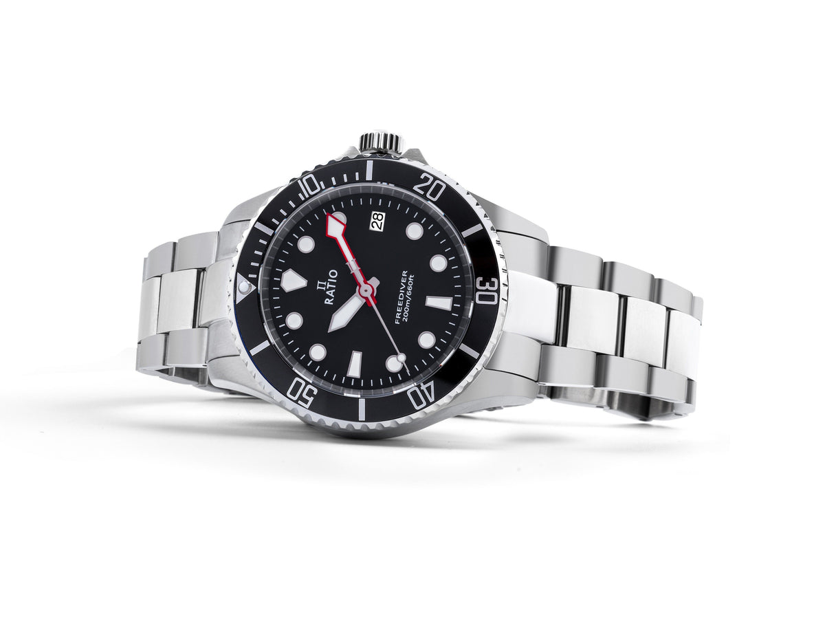 Ratio FreeDiver saffier roestvrij staal zwarte wijzerplaat quartz RTF031 200M herenhorloge