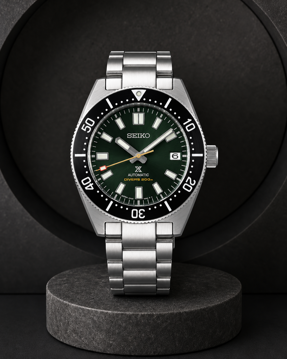 Seiko Prospex SPB207J1 dark hero shot