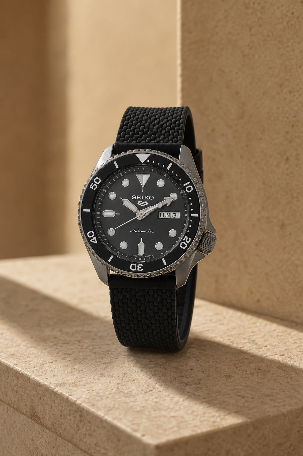 Seiko SRPD65K2 Automatic Watch - image 2