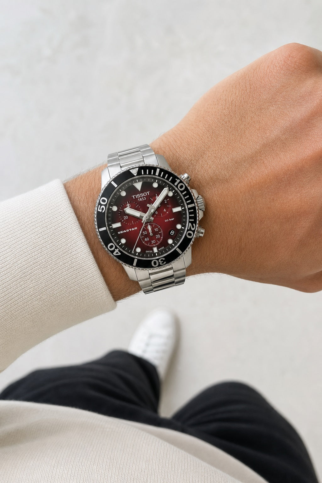 Tissot Seastar 1000 Quartz Chronograph T120.417.11.421.00 wrist shot