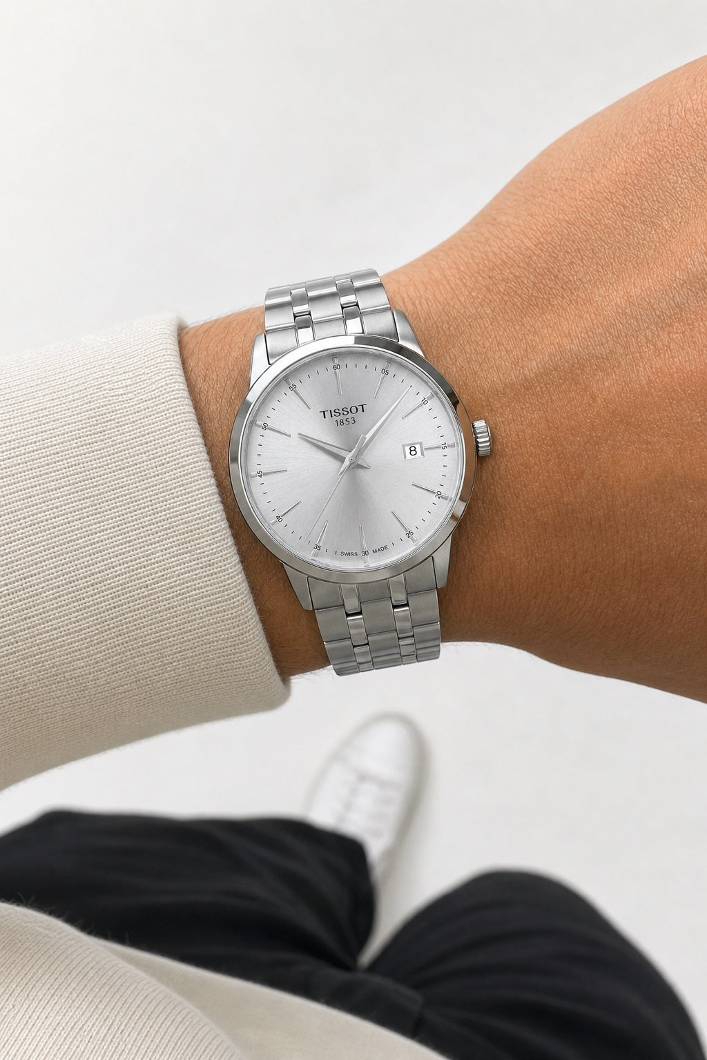 Tissot Classic Dream 42mm T129.410.11.031.00 wrist shot
