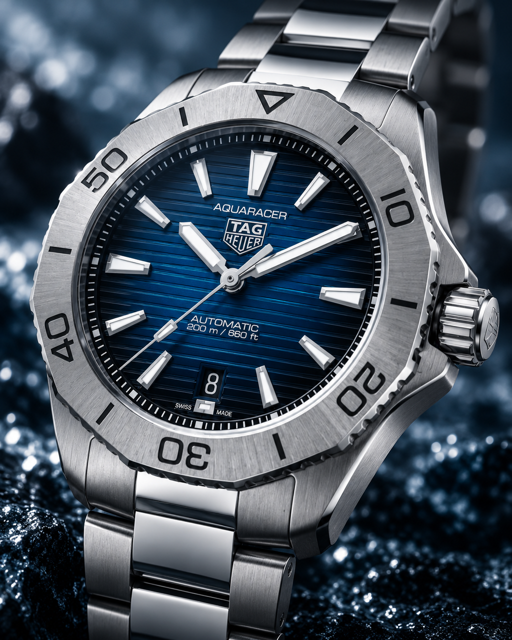 TAG Heuer Aquaracer WBP2111.BA0627 blue dial and steel bezel macro detail