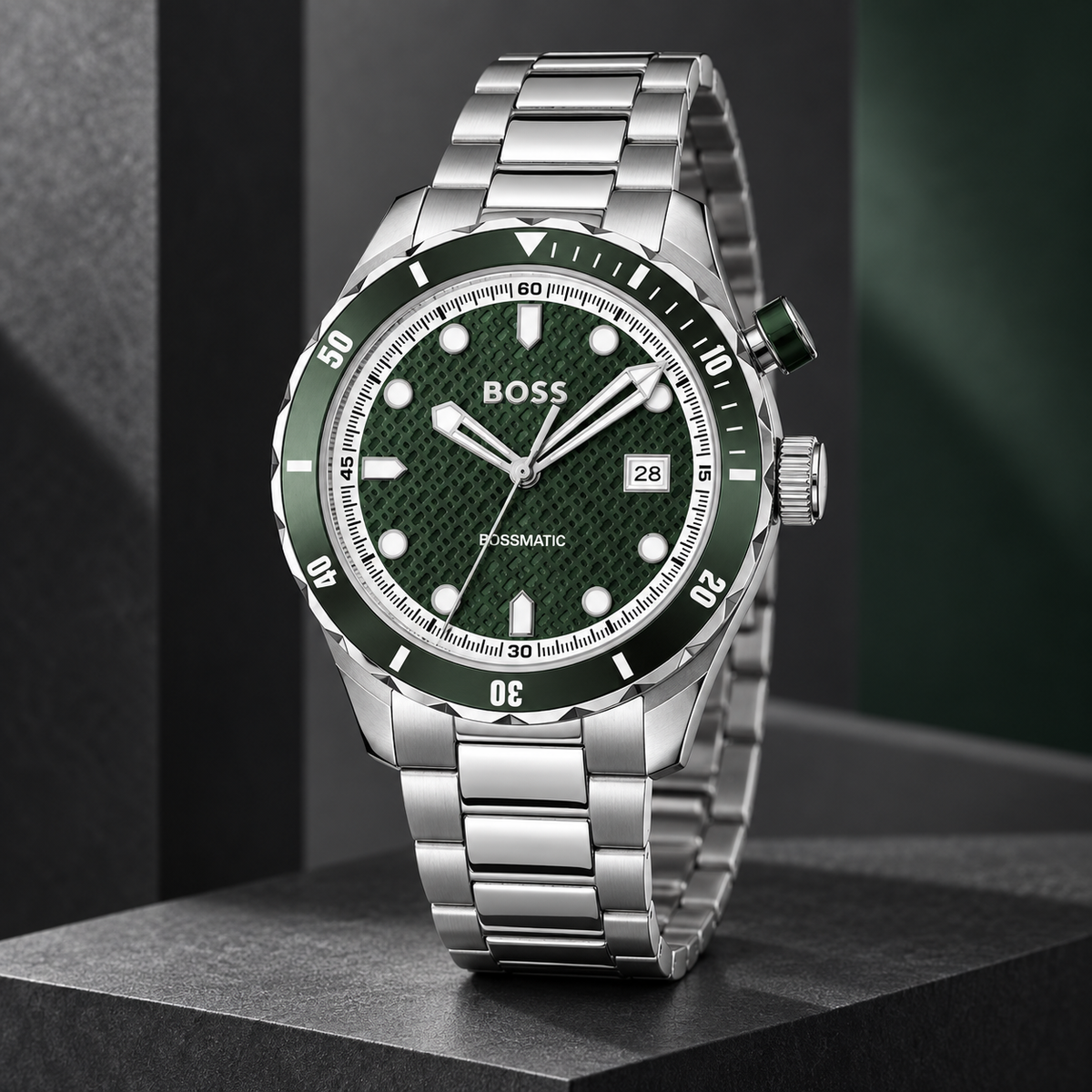 BOSS Bossmatic 1514178 green kinetic watch studio hero