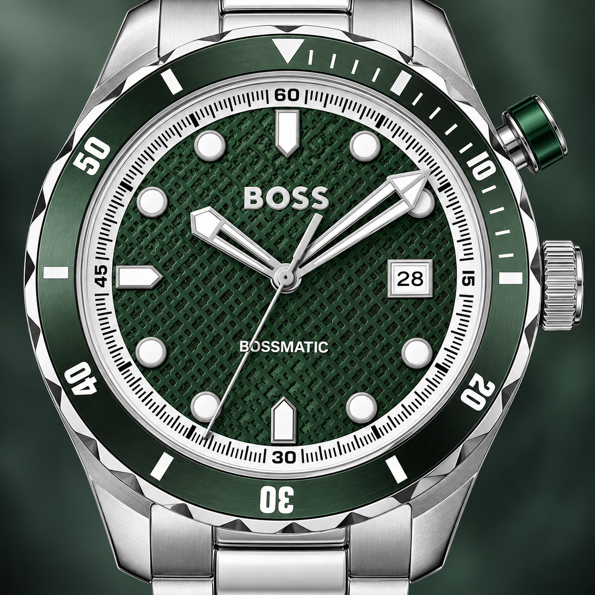 BOSS Bossmatic 1514178 green textured dial and bezel macro