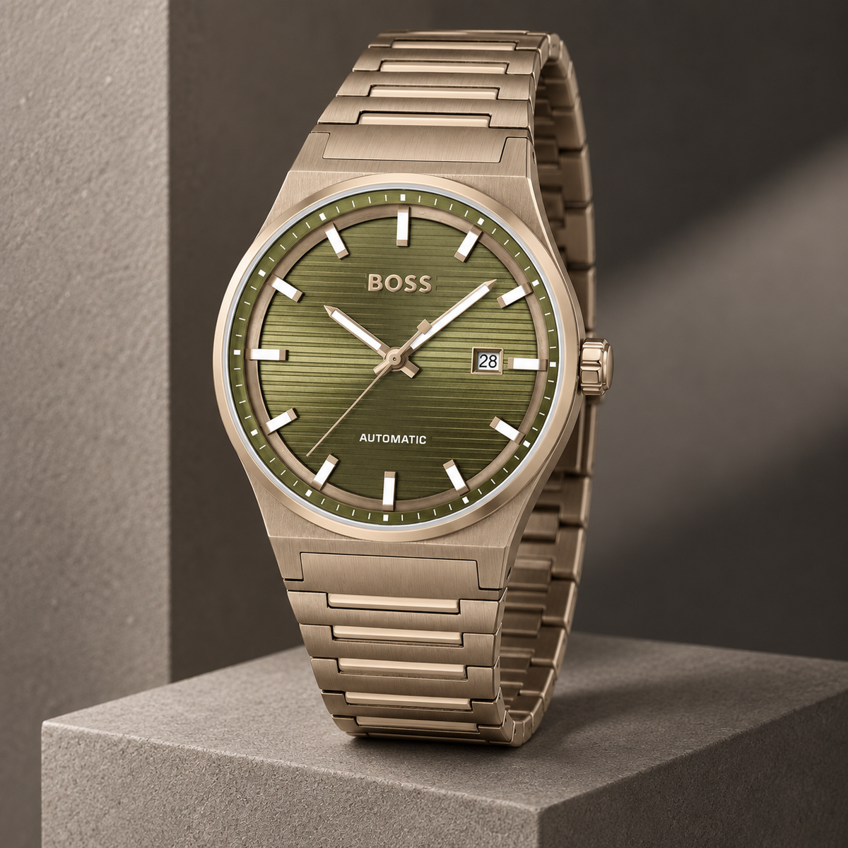 BOSS Candor 1514184 beige-gold automatic watch studio hero