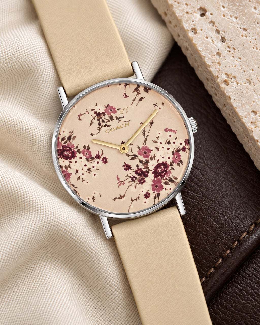 Coach watch 14503293 product view 4