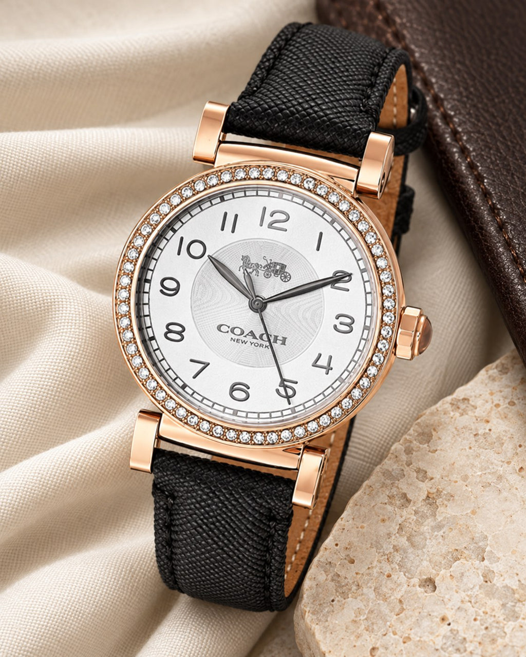 Coach watch 14503396 product view 4