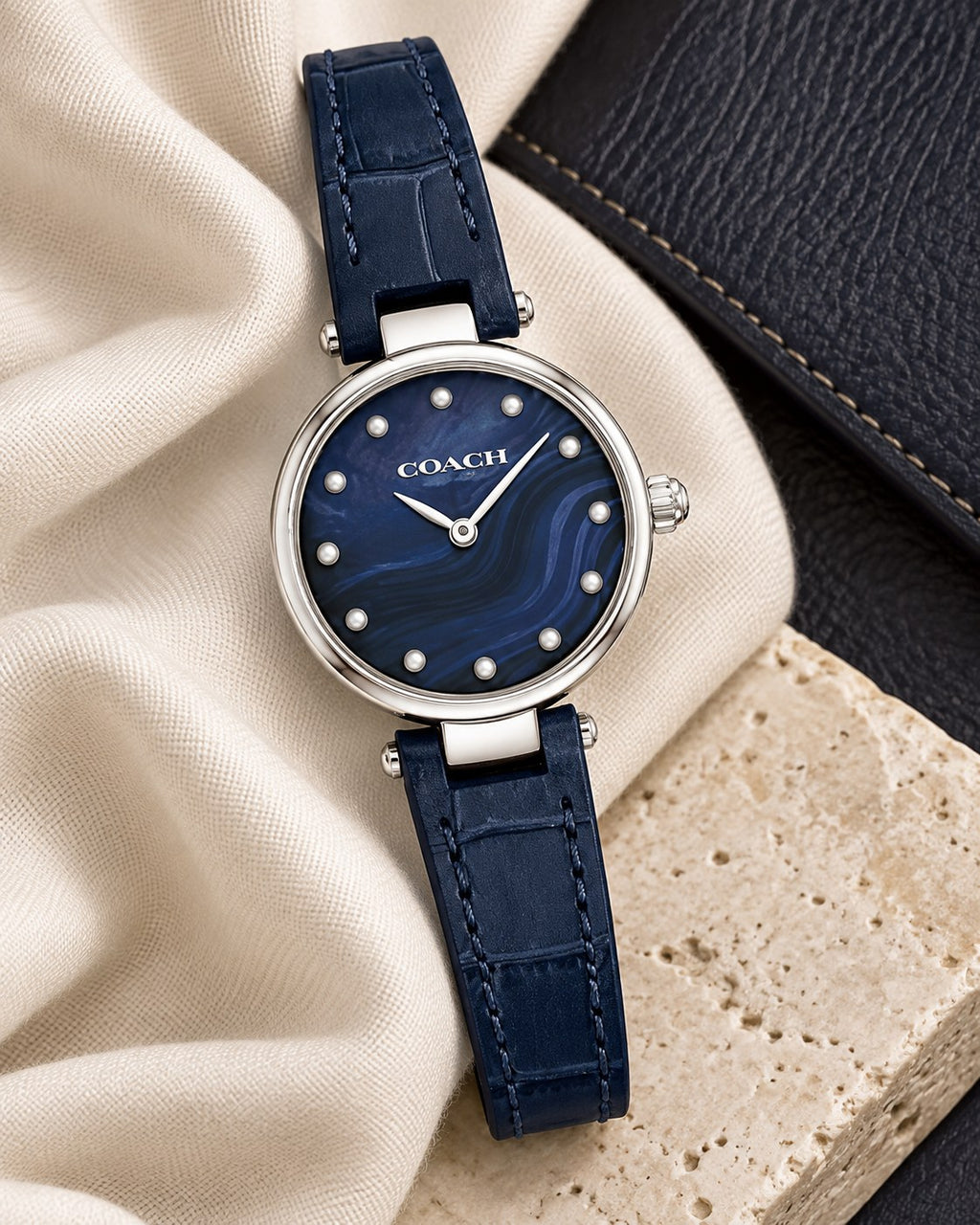 Coach watch 14503535 product view 4
