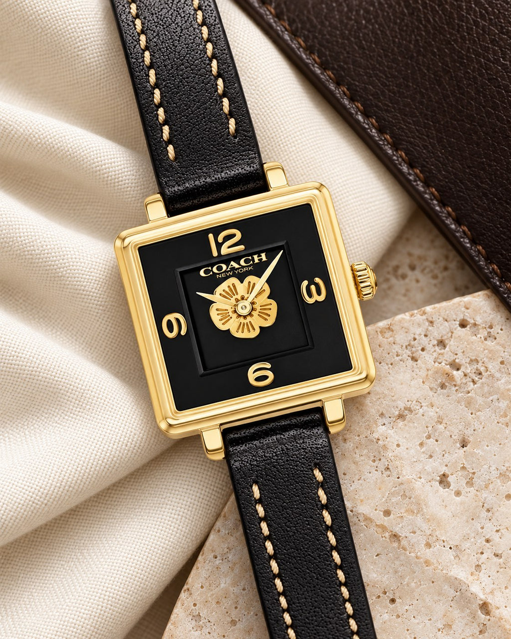 Coach watch 14503695 product view 4