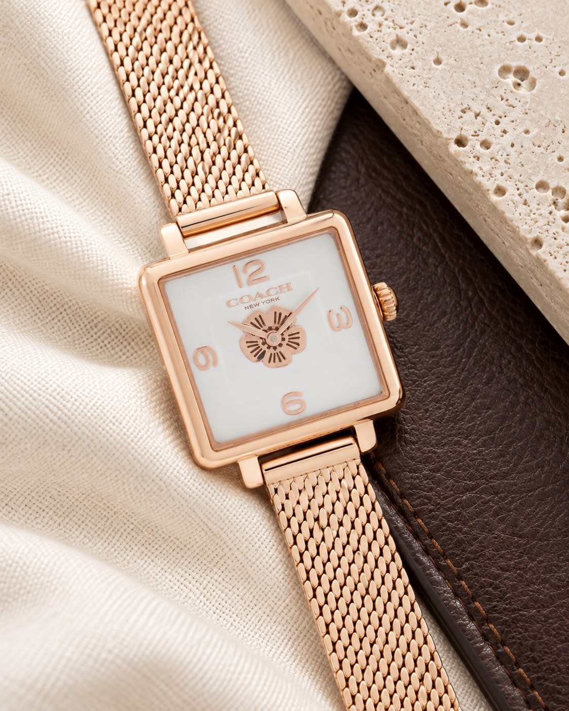 Coach watch 14503698 product view 4