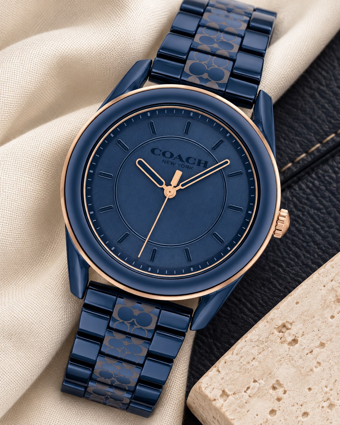 Coach watch 14503773 product view 4