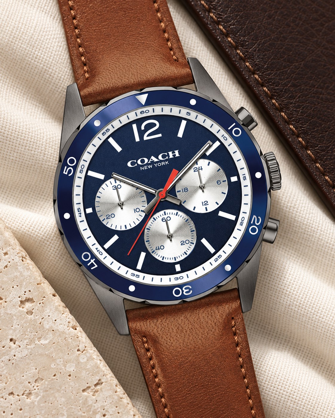Coach watch 14602134 product view 4
