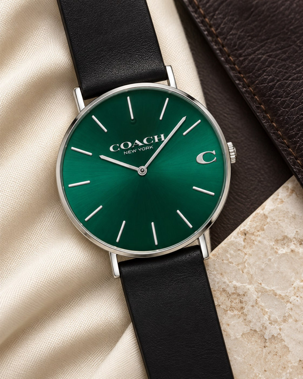 Coach watch 14602436 product view 4