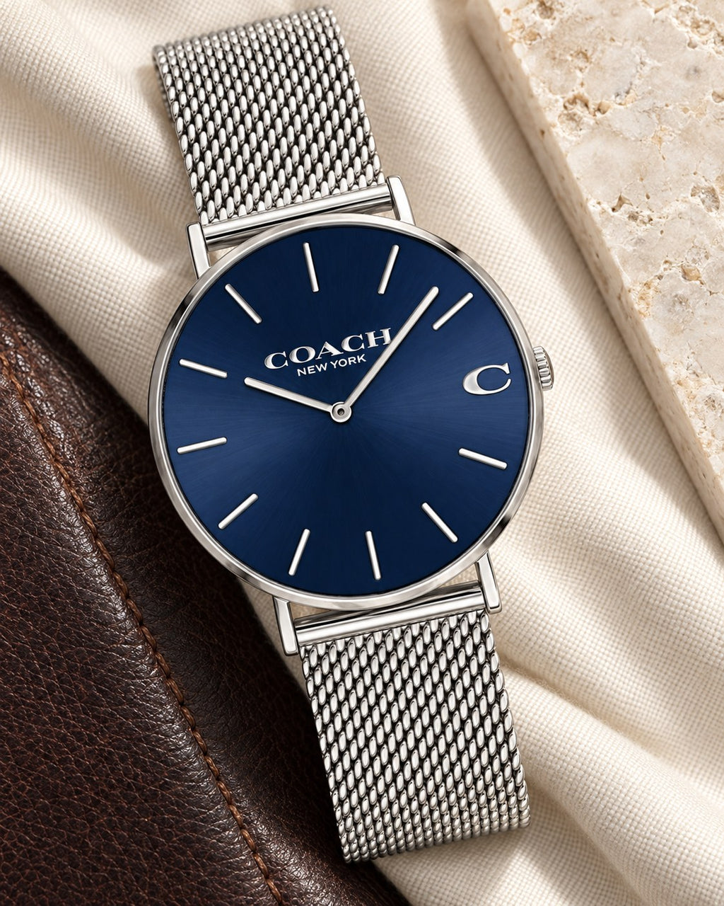 Coach watch 14602437 product view 4