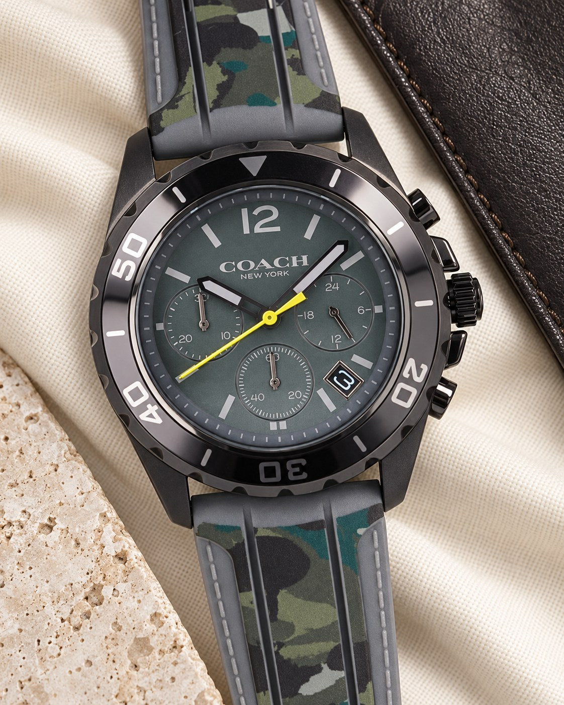 Coach watch 14602567 product view 4