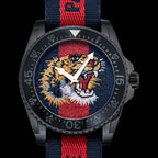 Gucci Dive XL Tiger 45mm Men's Watch YA136215 – product view 4