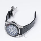 Gucci Dive XL Kingsnake 45mm Men's Watch YA136217 – product view 2
