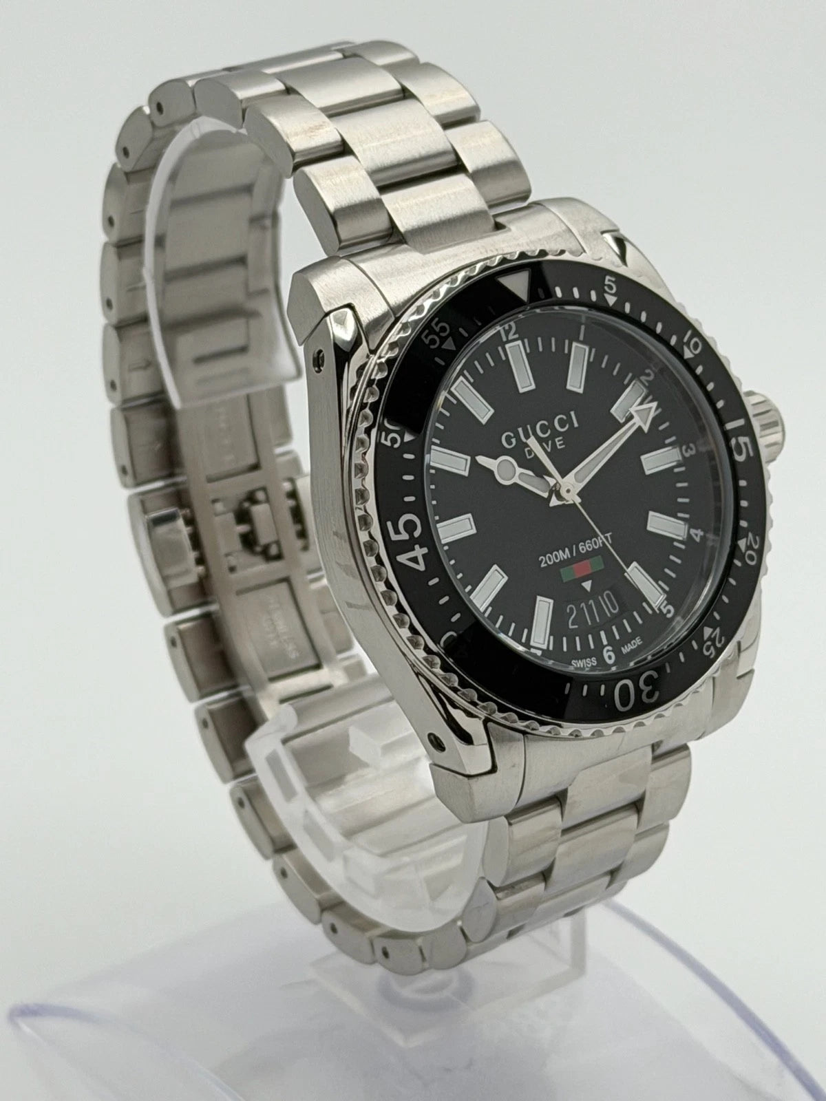 Gucci Dive 40mm Black Dial Men's Watch YA136302 – product view 3