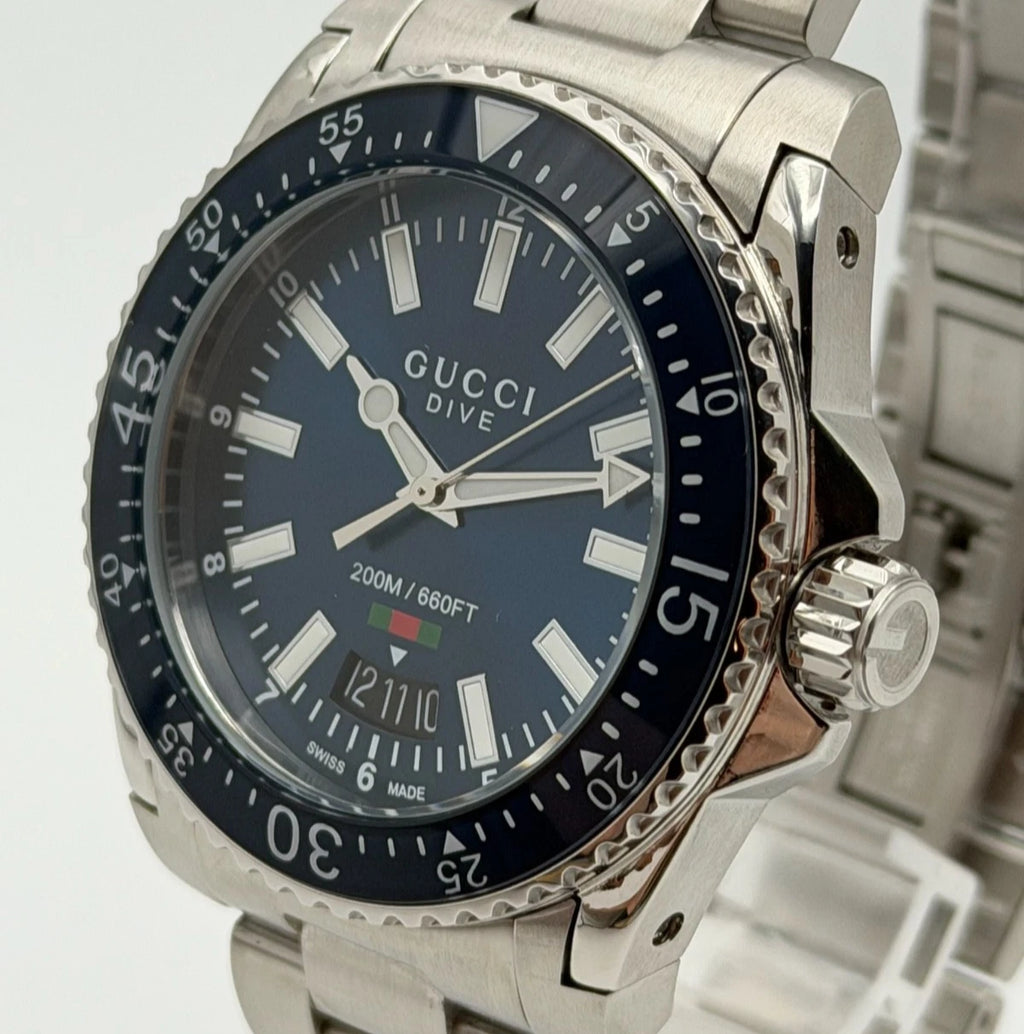 Gucci Dive 40mm Blue Dial Men's Watch YA136311 – product view 1