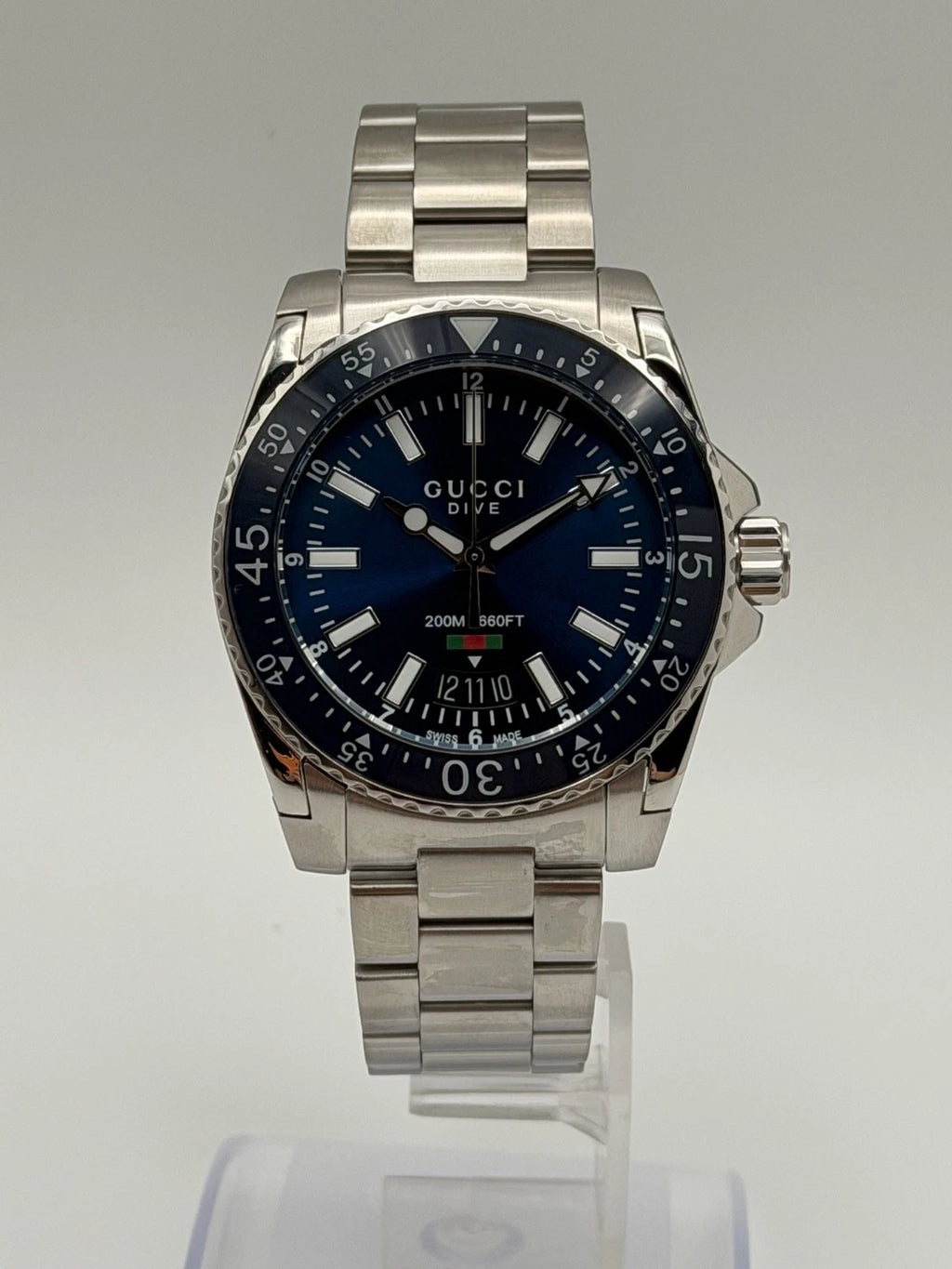 Gucci Dive 40mm Blue Dial Men's Watch YA136311 – product view 2