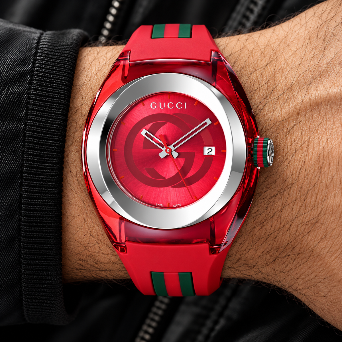 Gucci Sync XXL YA137103 red men's watch on wrist