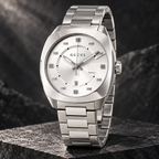 Gucci GG2570 YA142308 luxury lifestyle view