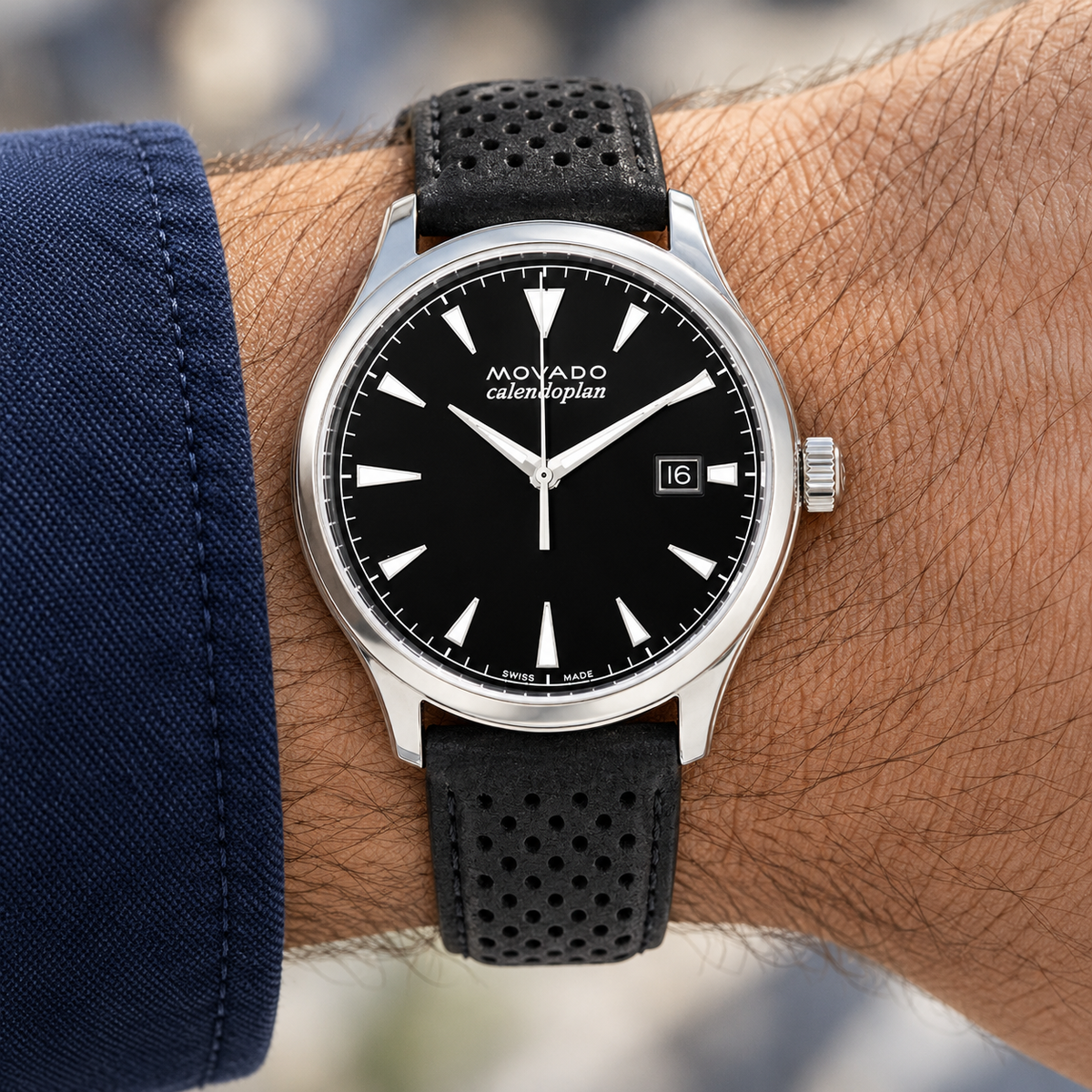 Movado Heritage Calendoplan 40mm Black Dial Men's Watch 3650004 — wrist alternate