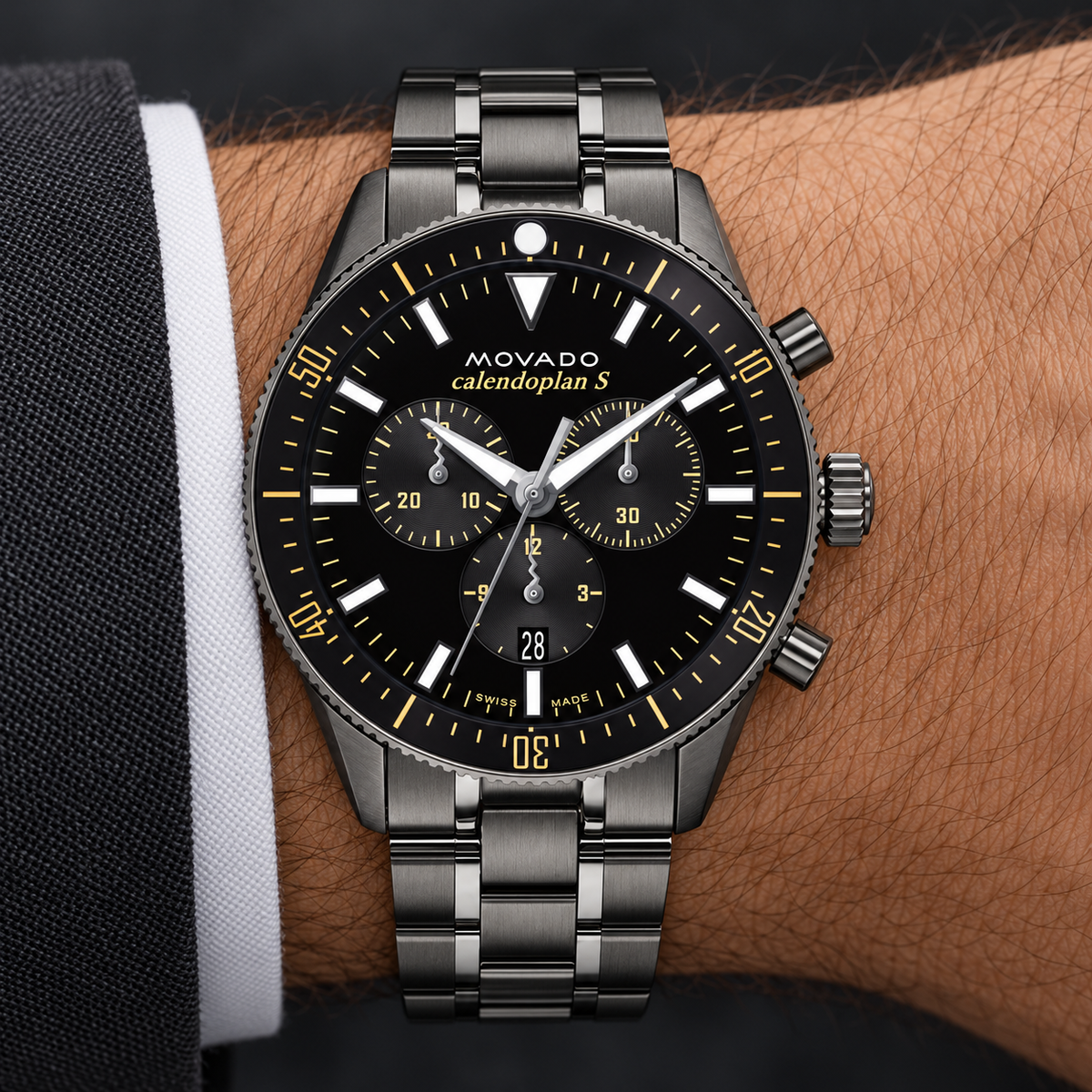 Movado Heritage Calendoplan S Chronograph 42mm Black Dial Men's Watch 3650125 — wrist