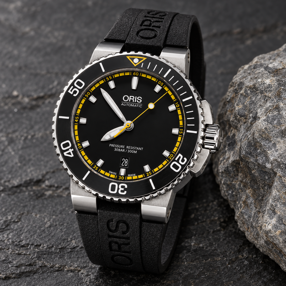 Oris Aquis Date 43mm Black Yellow Dial Black Rubber Automatic Men's Watch – stone still life
