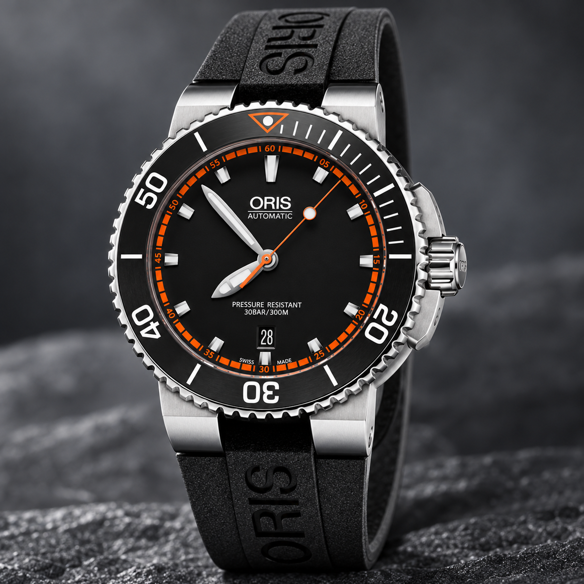 Oris Aquis Date 43mm Black Orange Chapter Dial Black Rubber Automatic Men's Watch – dial macro