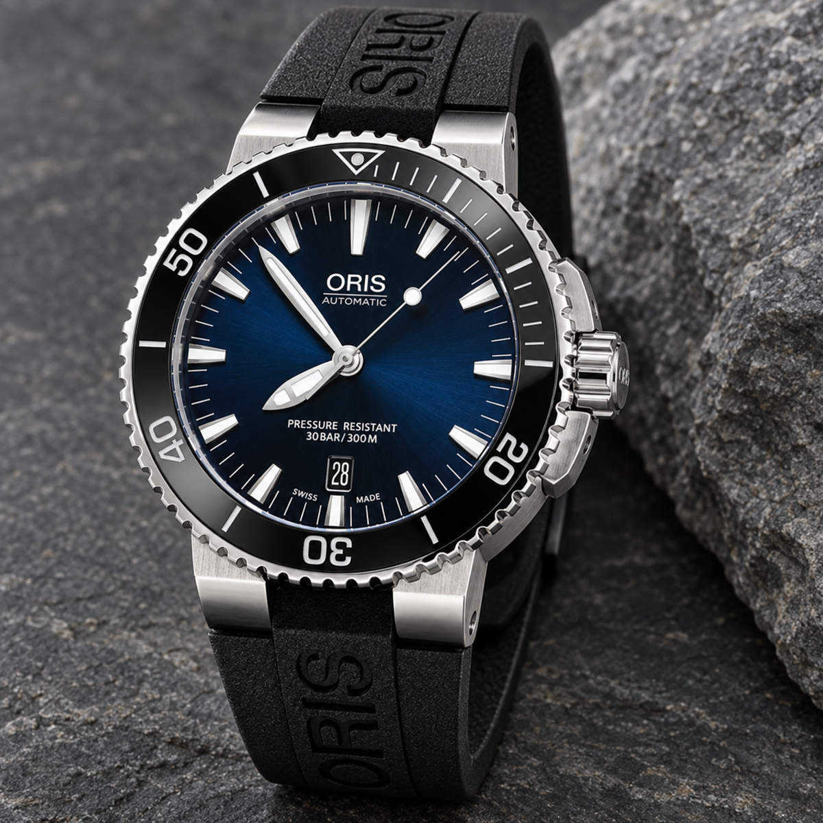 Oris Aquis Date 43mm Dark Blue Dial Black Rubber Automatic Men's Watch – stone still life