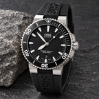 Oris Aquis Date 43mm Black Dial Black Rubber Automatic Men's Watch – stone still life
