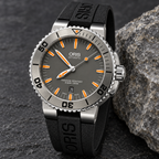 Oris Aquis Date 43mm Grey Orange Dial Tungsten Bezel Black Rubber Automatic Men's Watch – stone still life