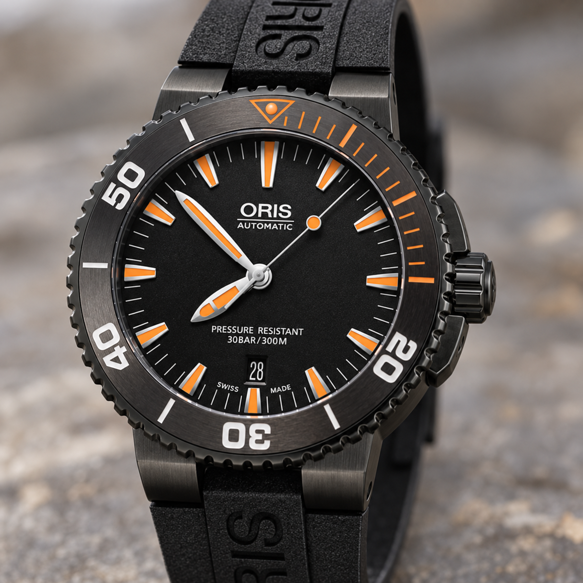 Oris Aquis Date 43mm Black Orange Dial Grey PVD Black Rubber Automatic Men's Watch – dial macro