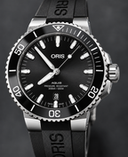 Oris Aquis Date 43.5mm Black Dial Black Rubber Automatic Men's Watch – dial macro