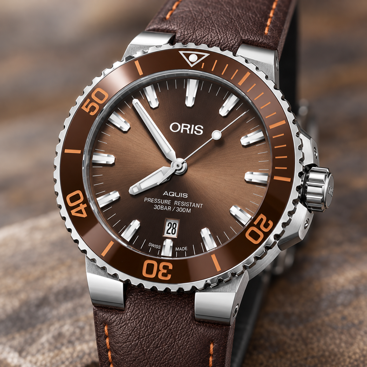 Oris Aquis Date 43.5mm Brown Dial Brown Leather Automatic Men's Watch – dial macro