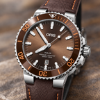 Oris Aquis Date 43.5mm Brown Dial Brown Leather Automatic Men's Watch – dial macro