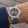 Oris Aquis Date Relief 43.5mm grey dial grey rubber strap – wrist lifestyle