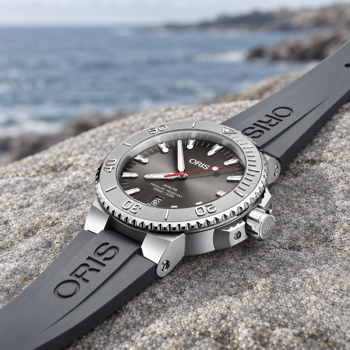 Oris Aquis Date Relief 43.5mm grey dial grey rubber strap – coastal lifestyle