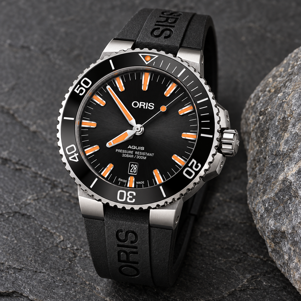 Oris Aquis Date 43.5mm Black Orange Dial Black Rubber Automatic Men's Watch – stone still life