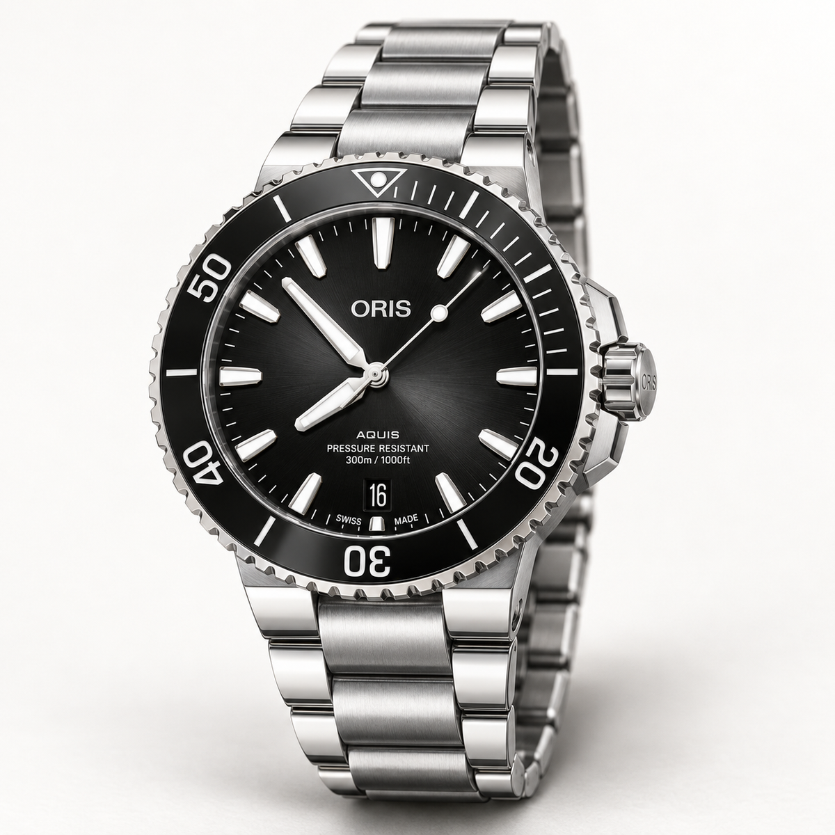 Oris Aquis Date 41.5mm black dial steel bracelet – studio
