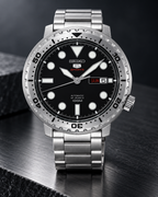 Seiko SRPC61J1 studio view