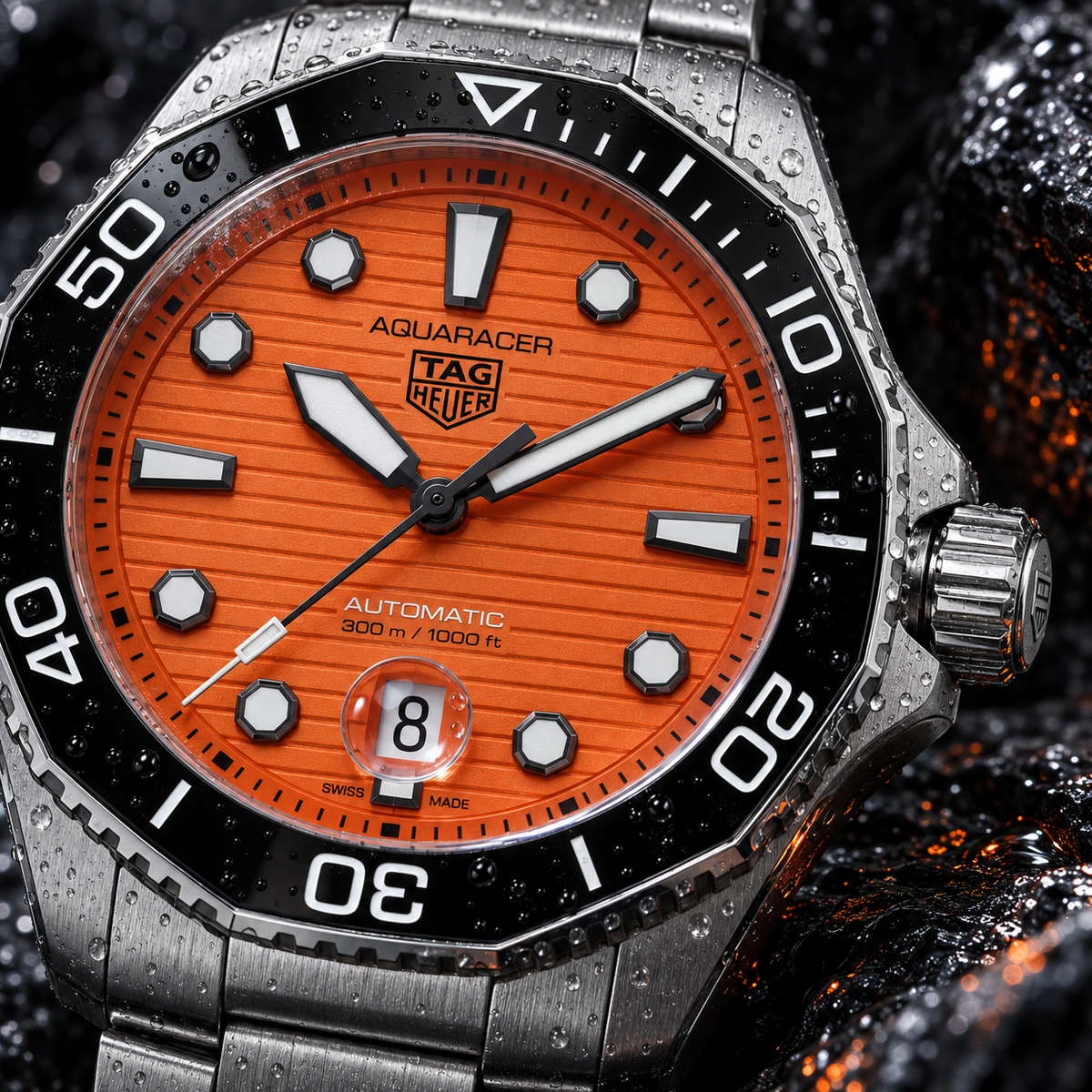 TAG Heuer Aquaracer Professional 300 Orange Diver WBP201F.BA0632 dial macro