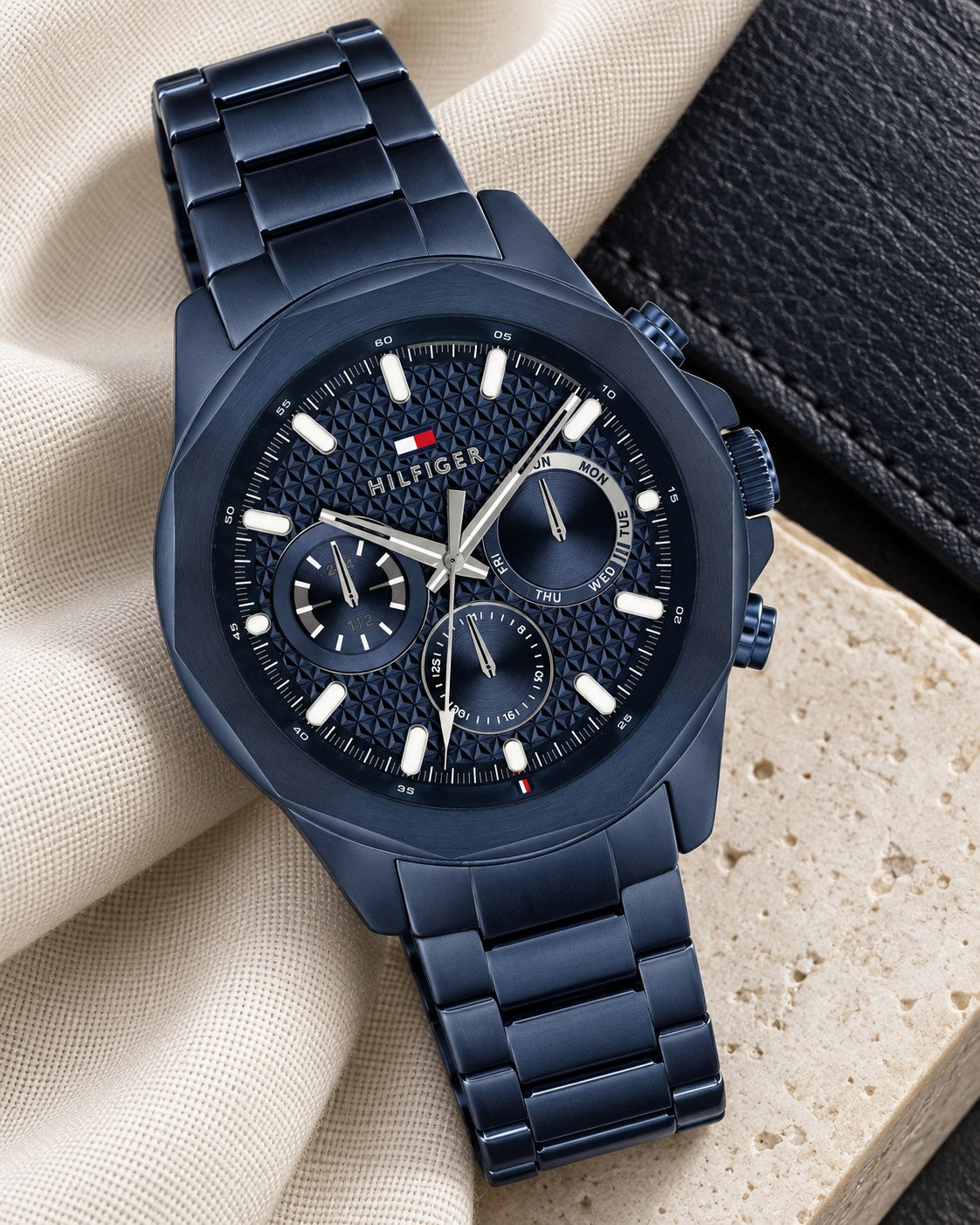 Tommy Hilfiger watch 1710652 product view 4
