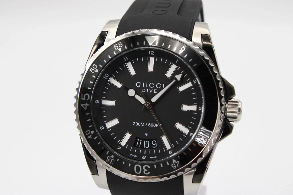 Gucci Dive XL YA136204 angled front view